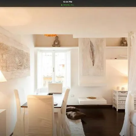 Navona Luxury Penthouse Apartament *